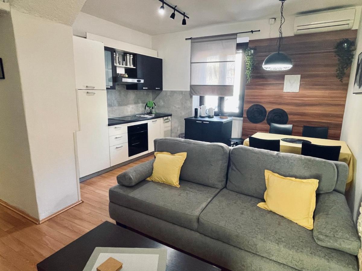 Apartman Three Queens Rijeka Eksteriør billede