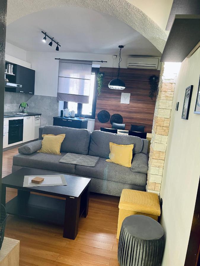 Apartman Three Queens Rijeka Eksteriør billede